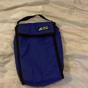BlueArctic Zone insulated lunch bag w/handle. Insulated cup w/lid